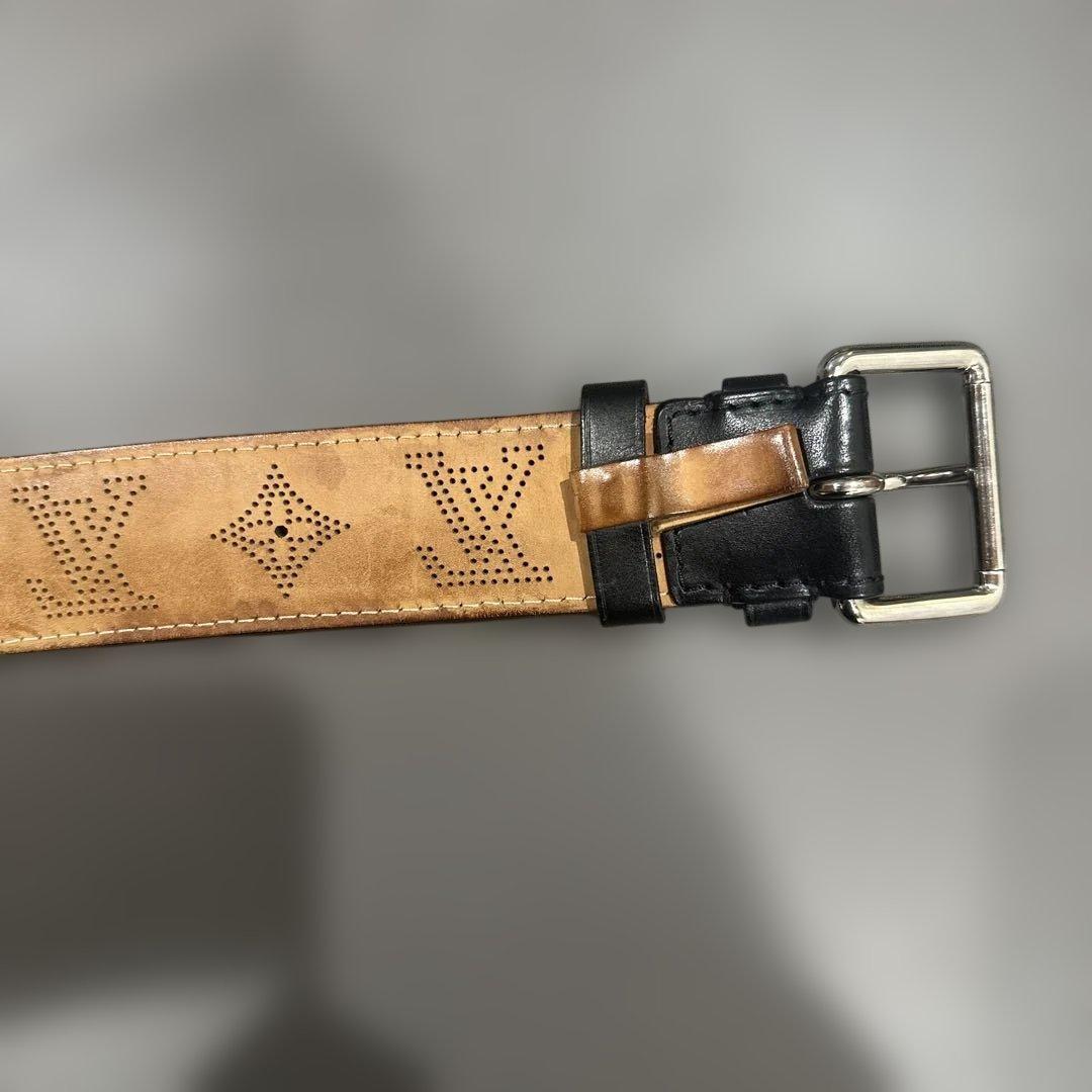 LOUIS VUITTON ブラックレザーベルト　マヒナ