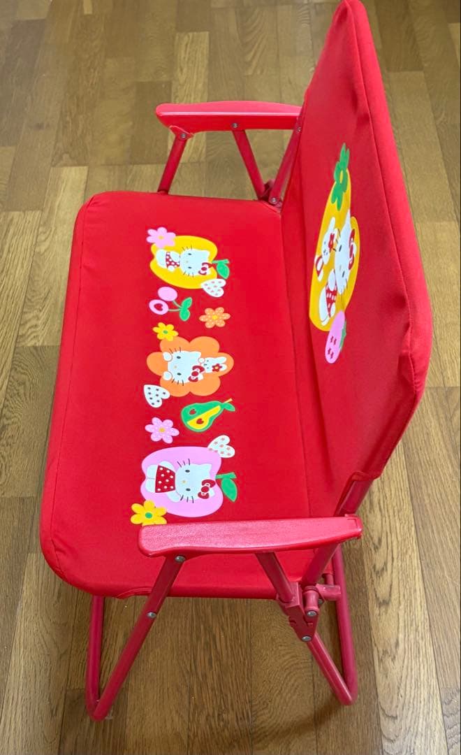 希少】中古2002年ハローキティ折りたたみアウトドアベンチ