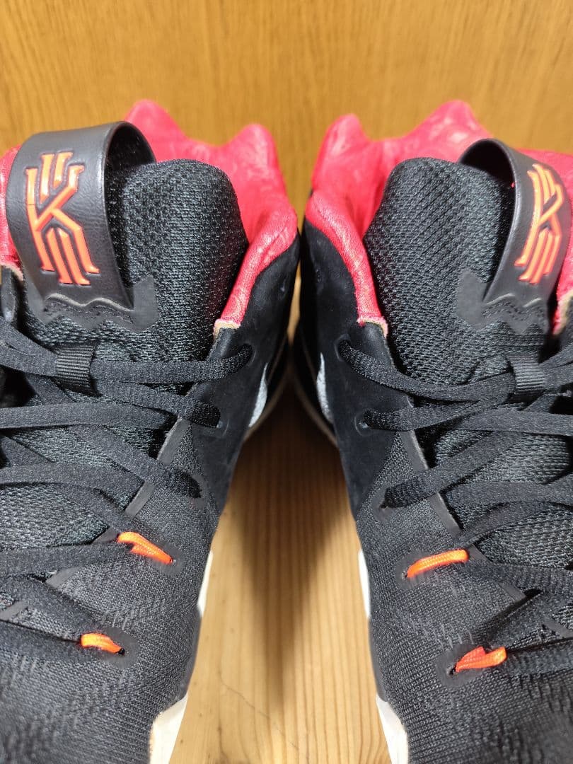 Nike Kyrie 4 Think 16 ナイキ　カイリー4