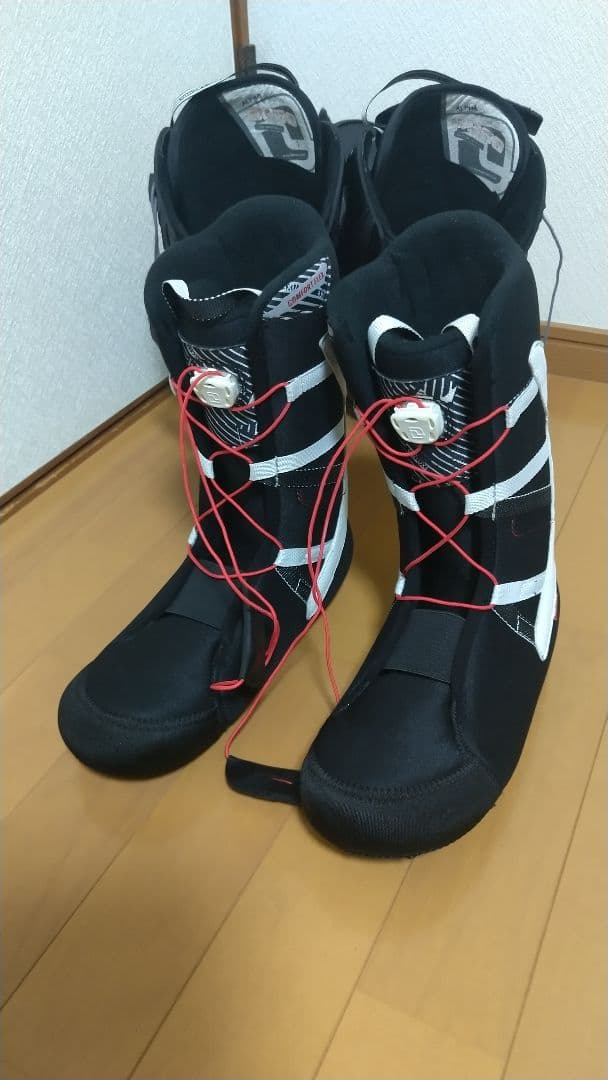 期間限定値下げ！DEELUXE ALPHA 27cm ブーツケース付き - メルカリ