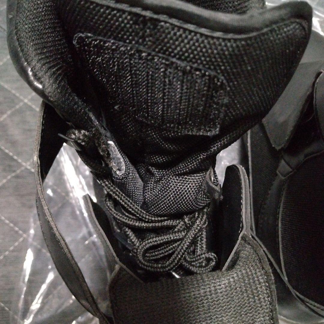 【匿名配送】荘快堂　先芯甲ガード付きスパイクブーツ　安全長靴　ブラック　25.5