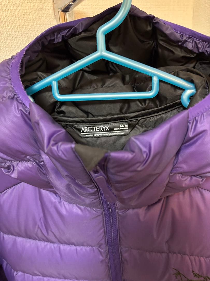 アークテリクス セリウムフーディ ダウンジャケット 紫