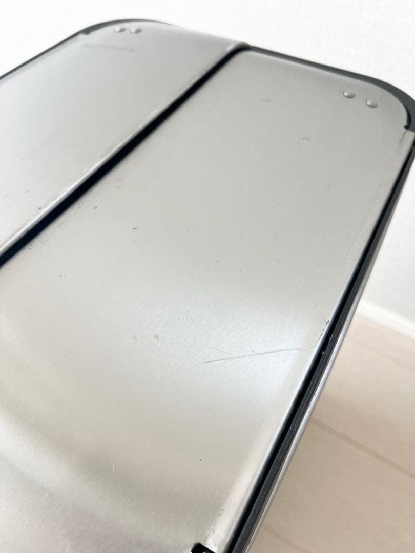 SIMPLEHUMAN バタフライ ステップカン ゴミ箱 / コンラン