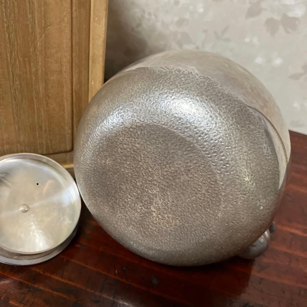 茶道具銀瓶「純銀製　望月形湯沸　京都　岡野利光造」