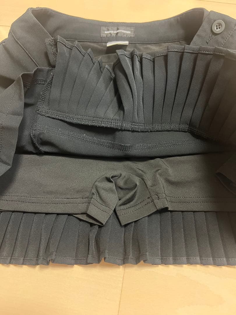 MASTER BUNNY EDITION モックネック＋スカートセットアップ