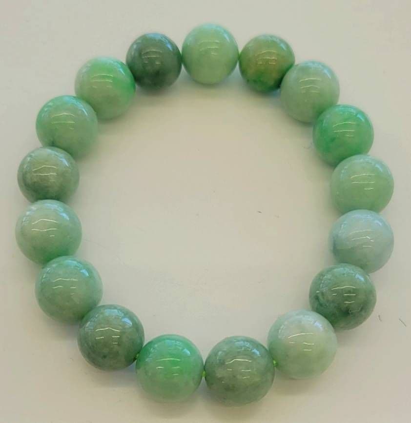 最高級品*聖地希少糸魚川翡翠ブレスレット* - メルカリ