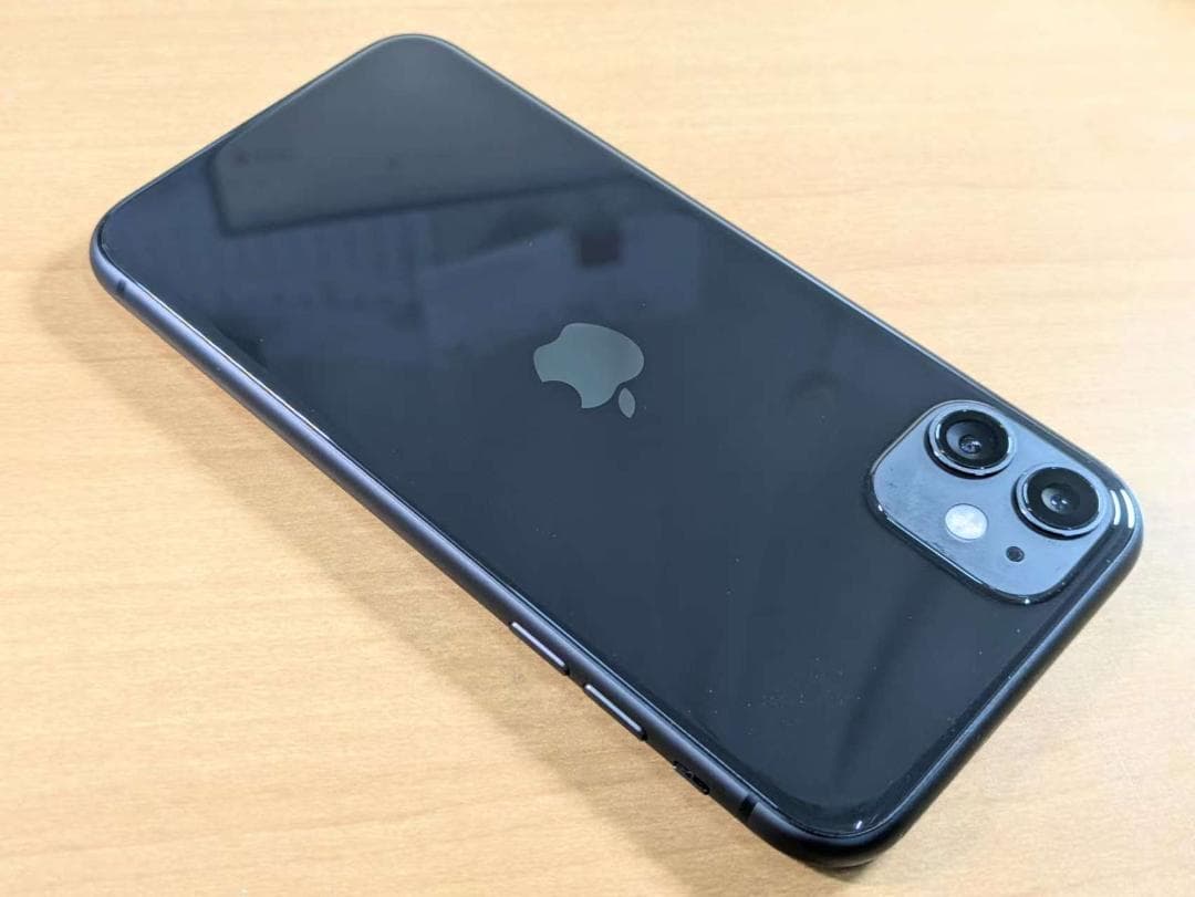 スマートフォン本体 010700G iPhone11 A2221 64GB