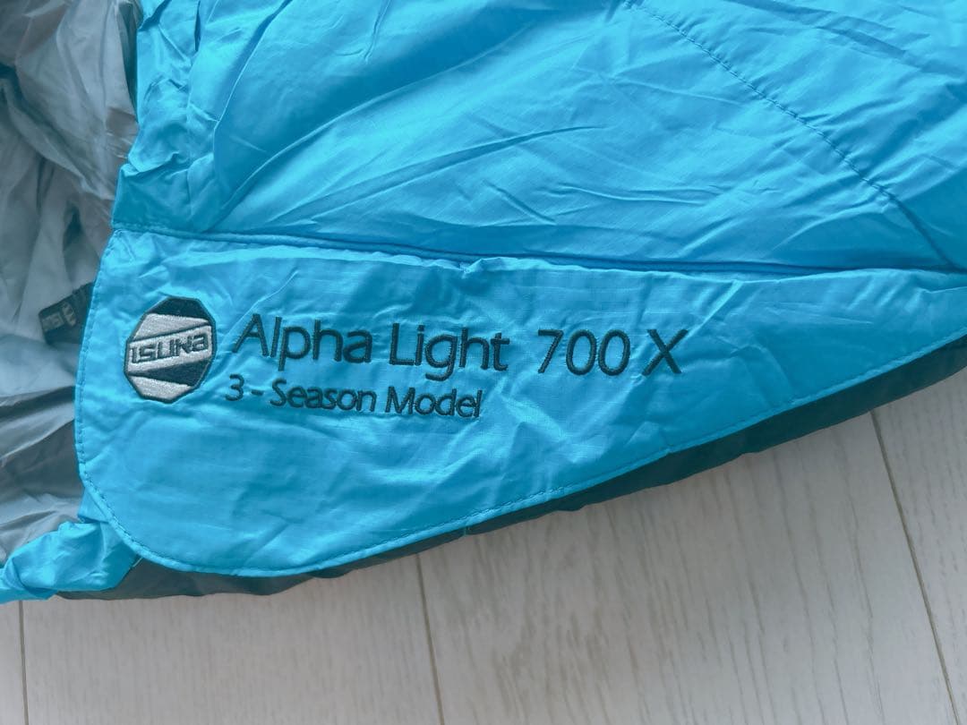 ISUKA Alpha Light 700 X 3シーズン寝袋