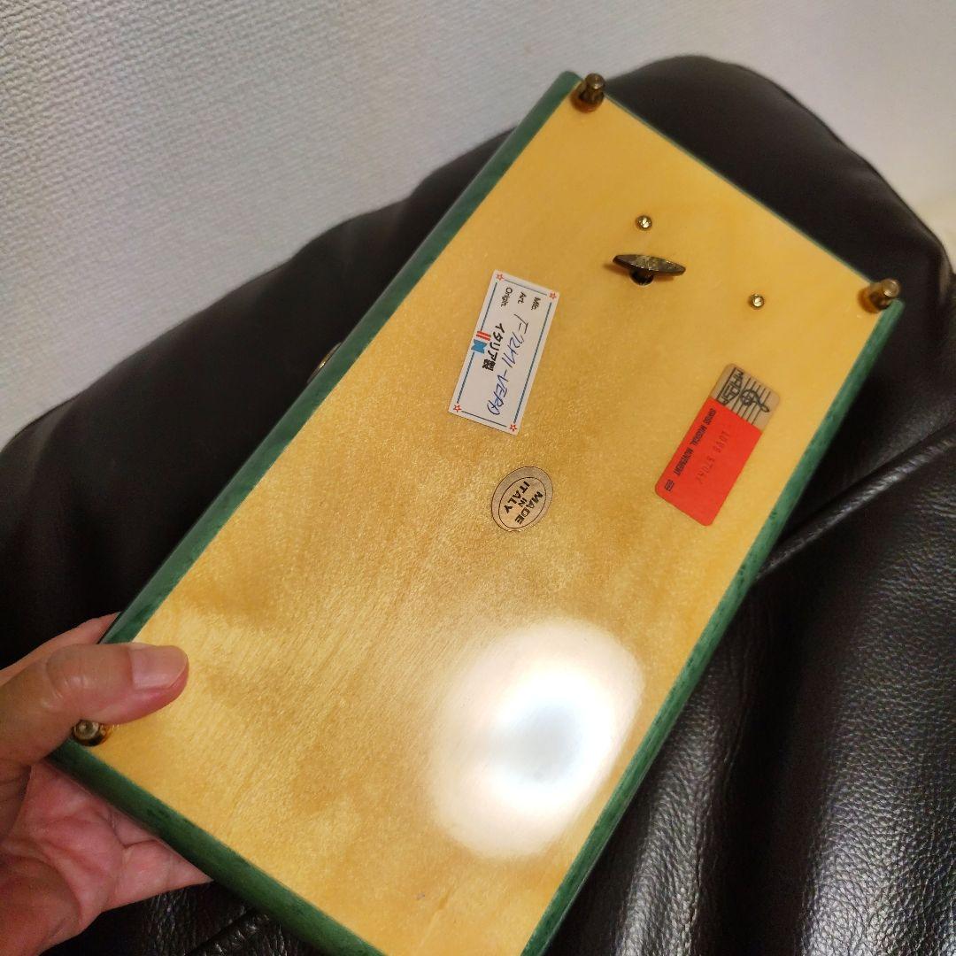 イタリア製　象嵌　宝石箱　オルゴール付き　楽器装飾の緑色　ラブストーリー