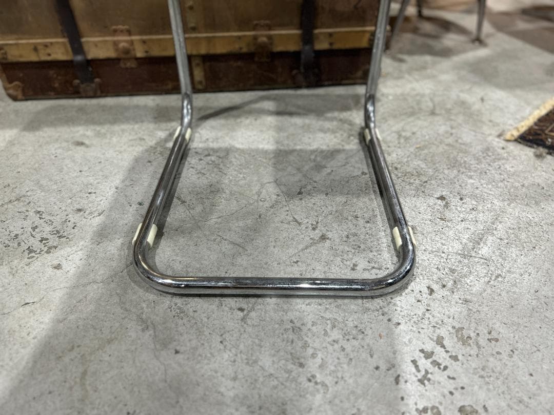 【美品】ダイニングチェア②　黒　ブラック　カンチレバー　籠 ラタン