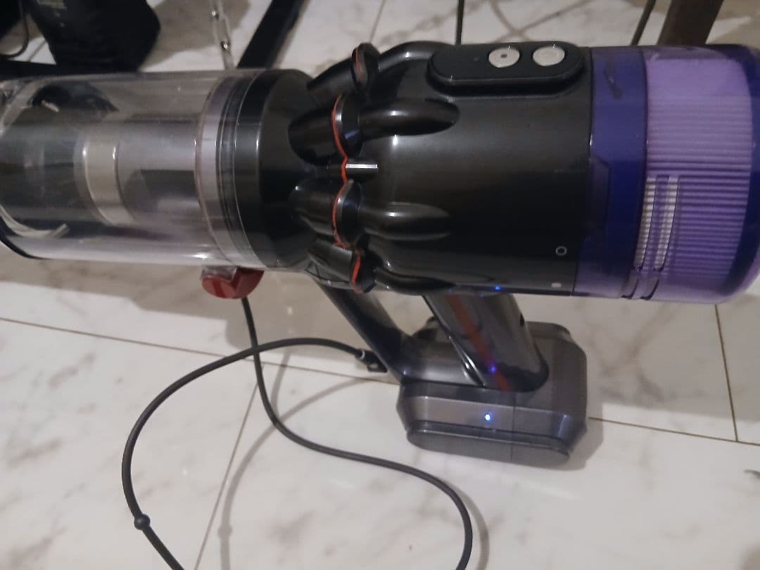 J*n様 Dyson Digital Slim SV21 Fluffy 軽量モデ