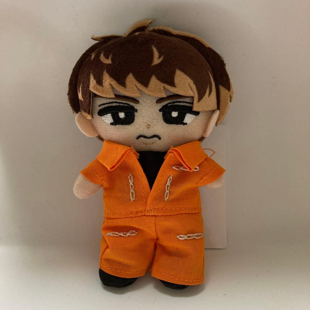 チルぬい つなぎ 襟付き オレンジ色 向井康二 すのチル - メルカリ