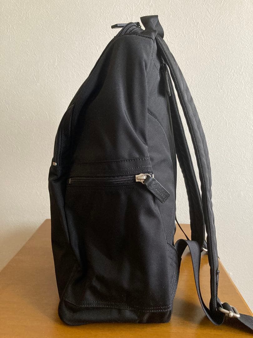 【タグ付き未使用】マリメッコ　marimekko Metro バックパック　黒