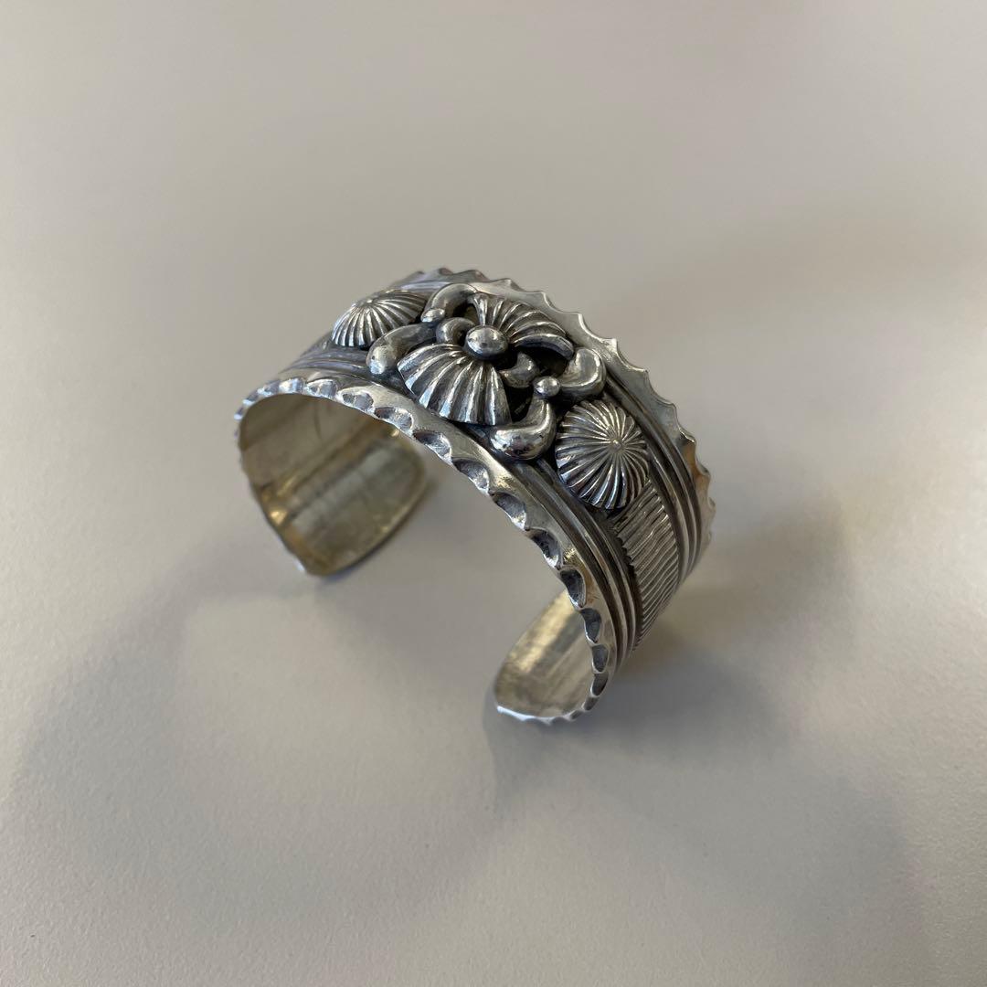 デルバートゴードン バングル インディアンジュエリー ブルースモーガン ナバホ族