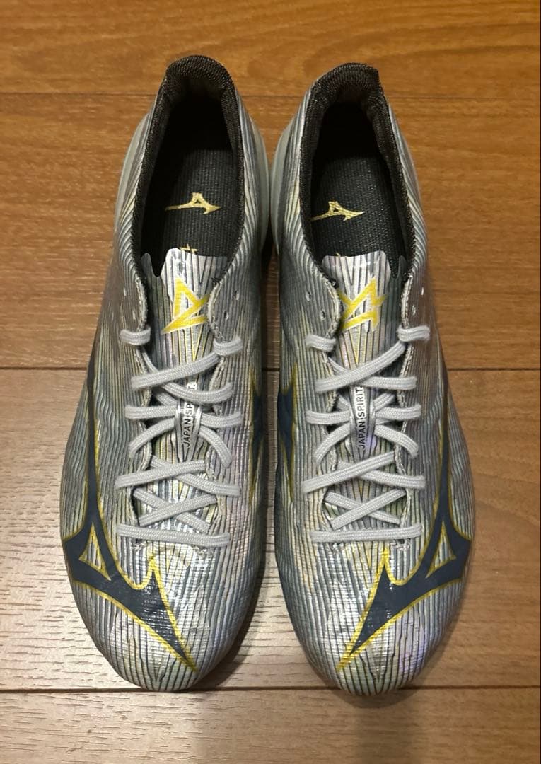 【ほぼ新品】MIZUNO α ⅡJAPAN アルファ ジャパン ミズノサッカー銀
