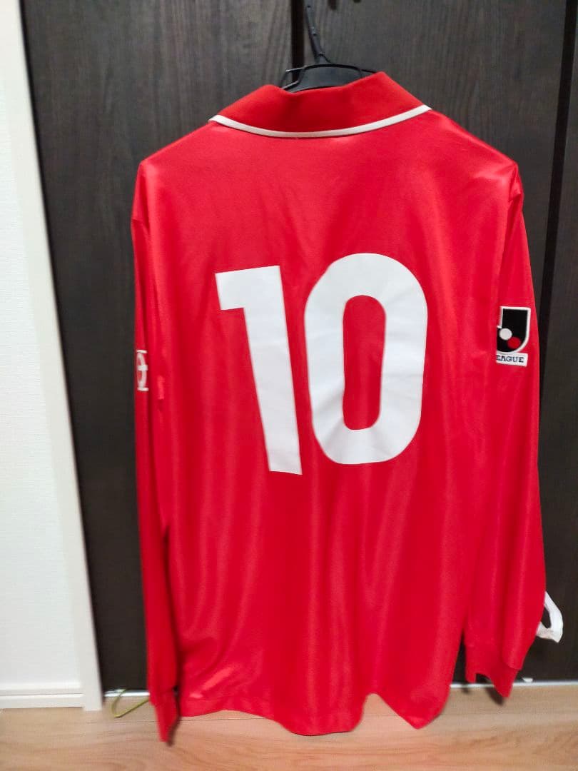 ゲーリー・リネカー サイン入り 着用ユニフォーム - メルカリ