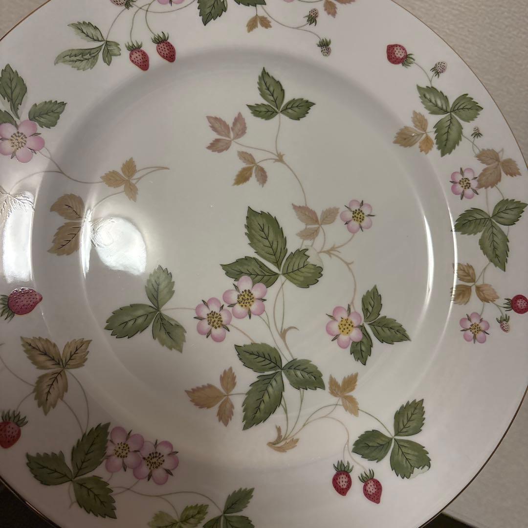 ウェッジウッド　ワイルドストロベリー　ディナープレート　27.5cm