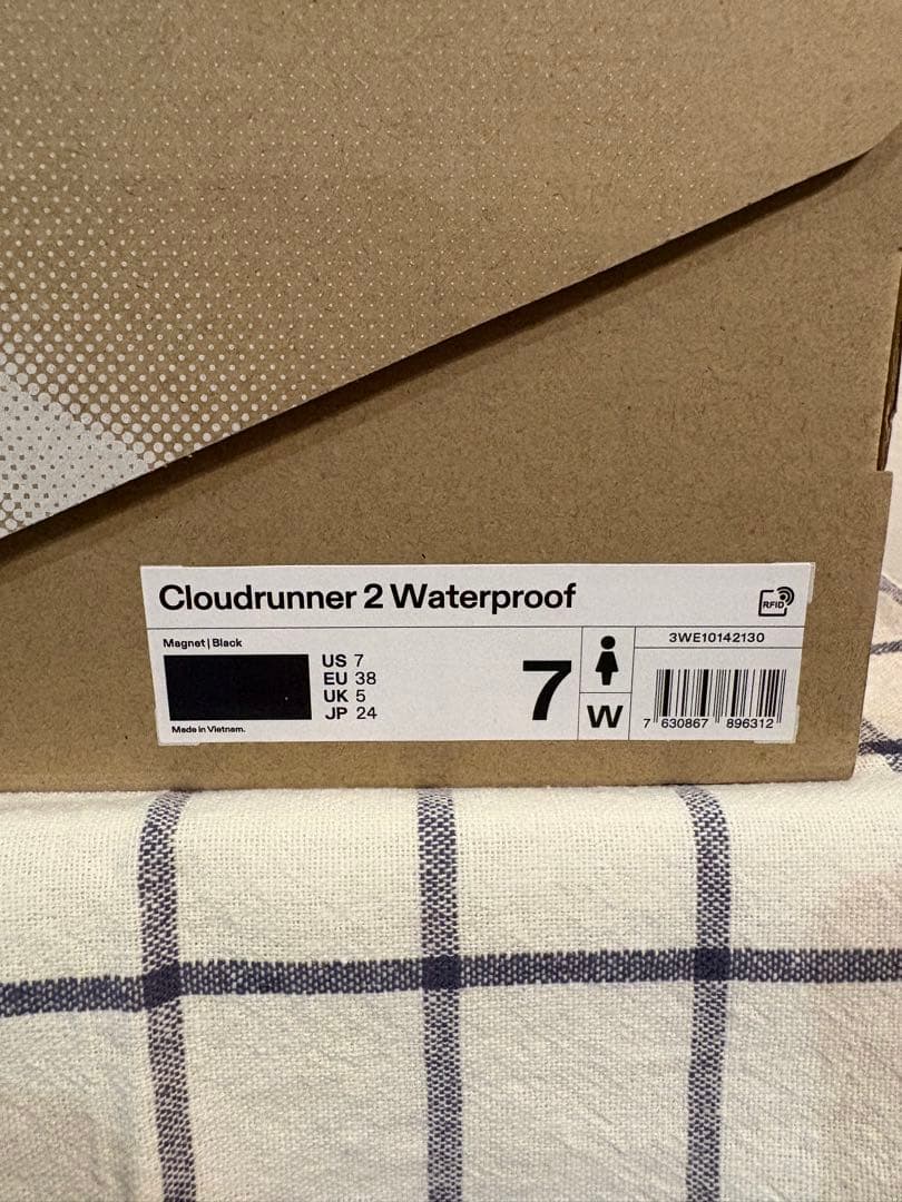 On クラウドランナー 2 ウォータープルーフ