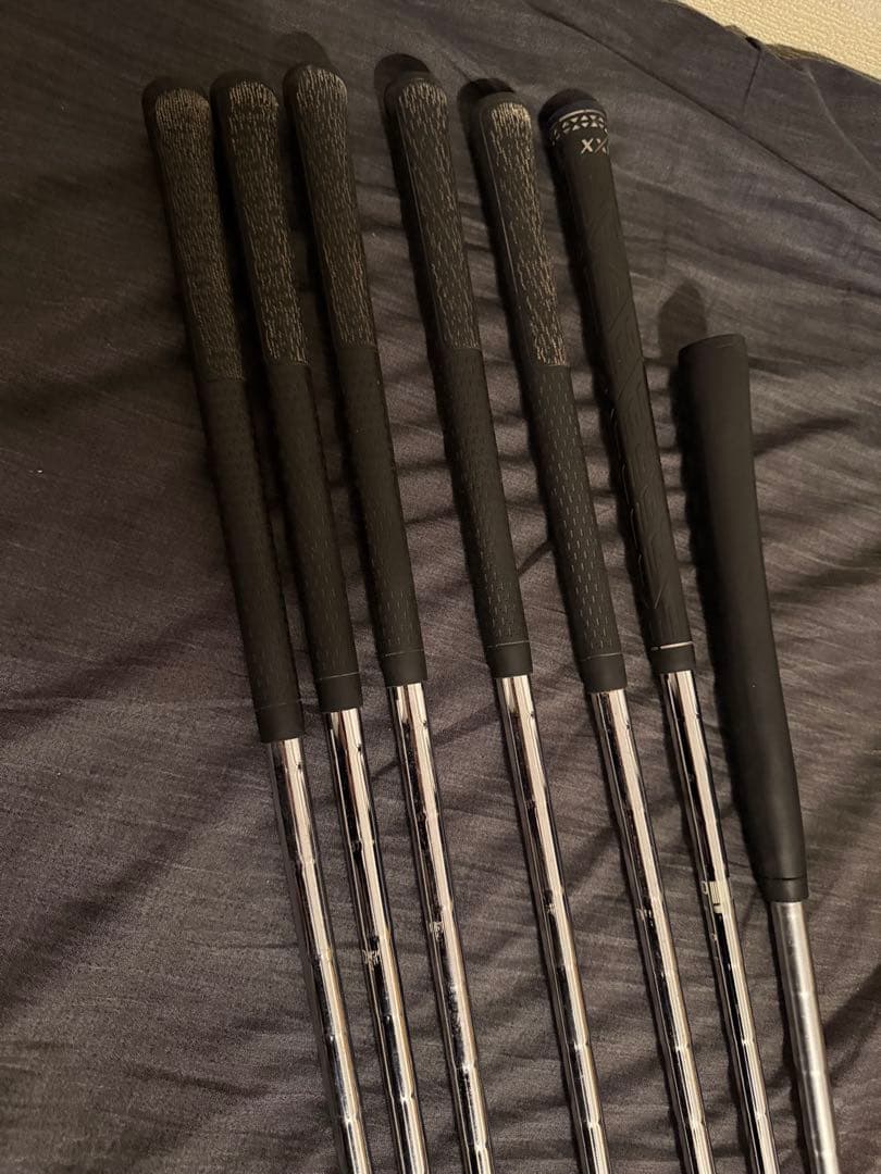 XXIO 右利き　アイアン　ドライバー　パター　バッグ　8本セット