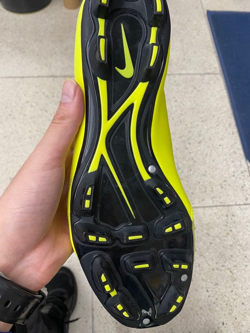 ナイキT90 シュート IV HG-B 27.5cm