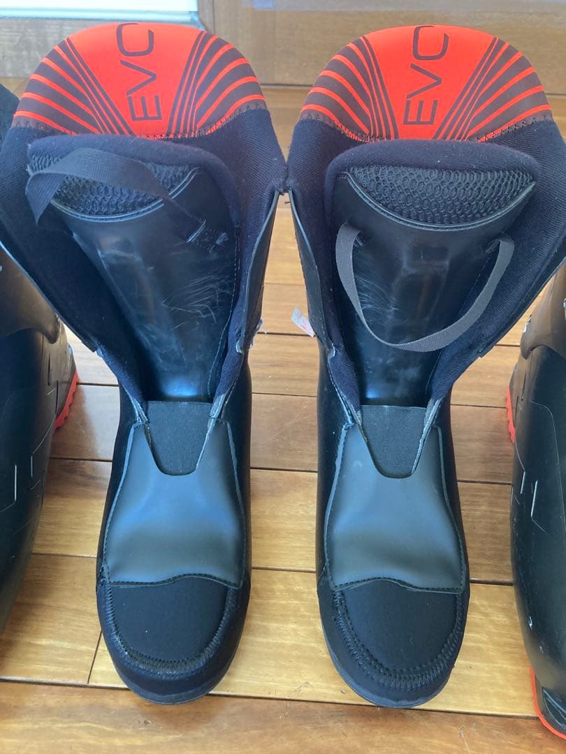 ROSSIGNOLロシニョールEVO70 スキーブーツ　27.5cm