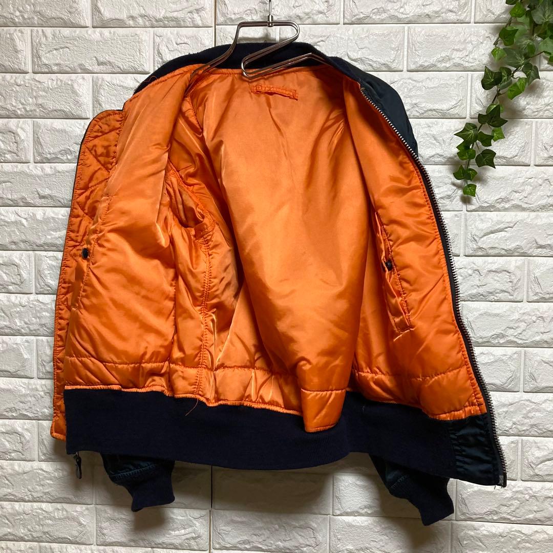 【アルファインダストリーズ】（M）MA1 フライトジャケット 米国製 ジップUP