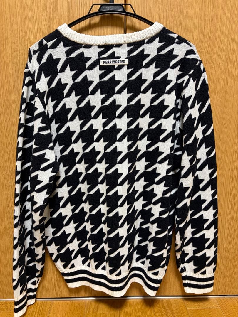 PEARLY GATES ブラック ホワイト　セーター サイズ6 総柄
