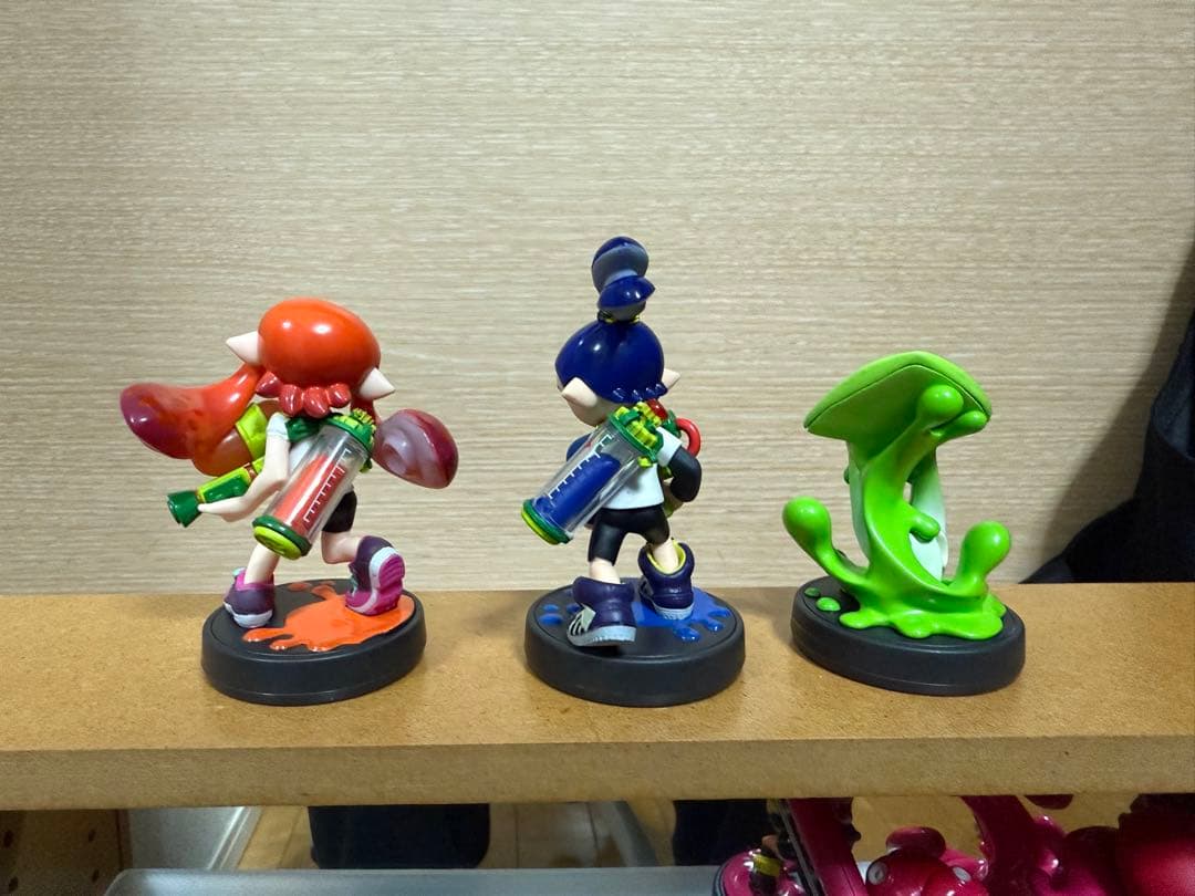 スプラトゥーン amiibo 13体セット 飾り棚付き フィギュア