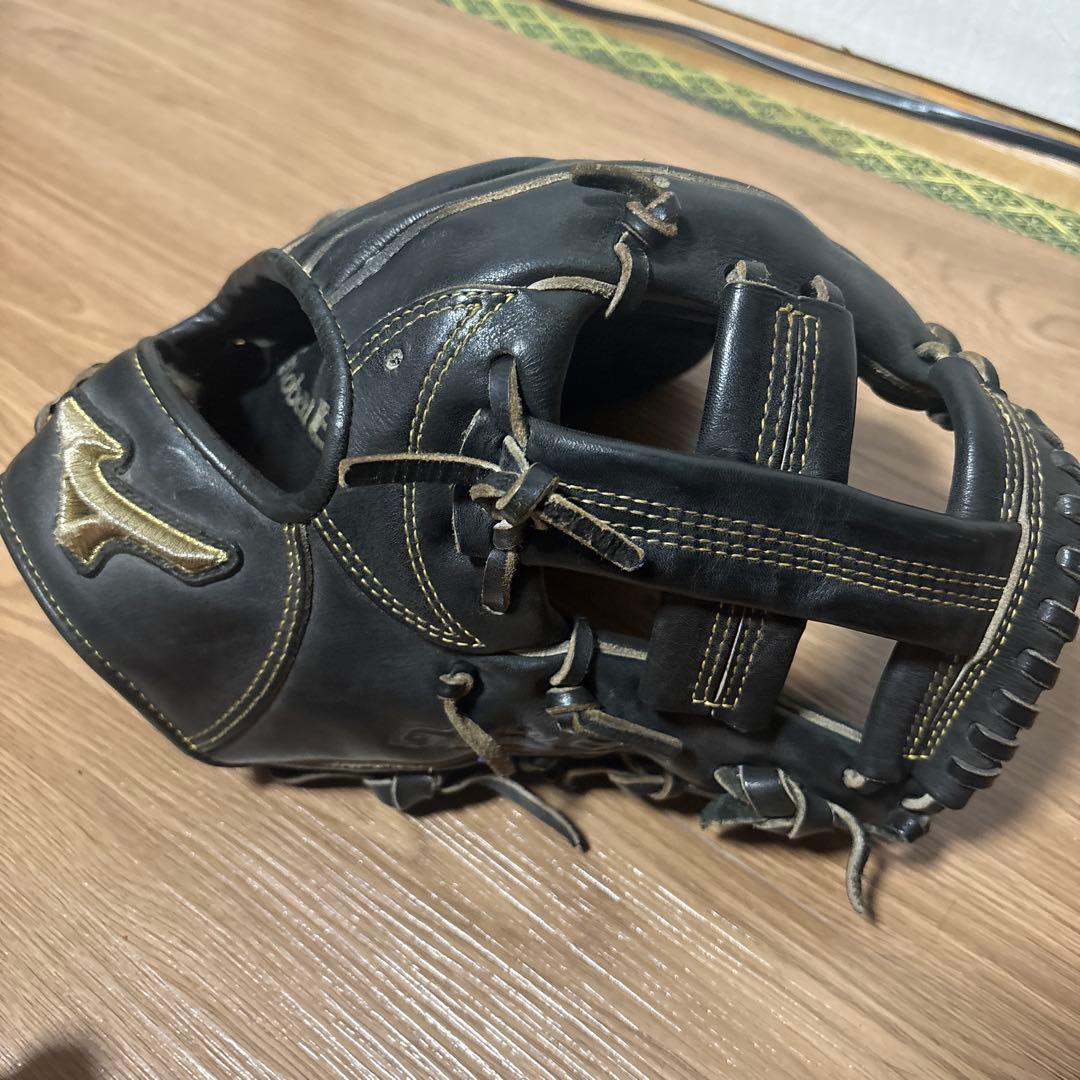 ミズノ グローバルエリート硬式 内野グローブ 黒 最終値下げ 本日消し