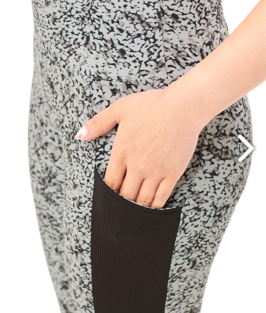 スカーラ sukala スポットペイントレギンス Mサイズ lava 【美品