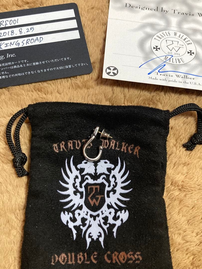 トラビスワーカー シングルクロスフープ ピアス 18金ポスト ギャランティカード