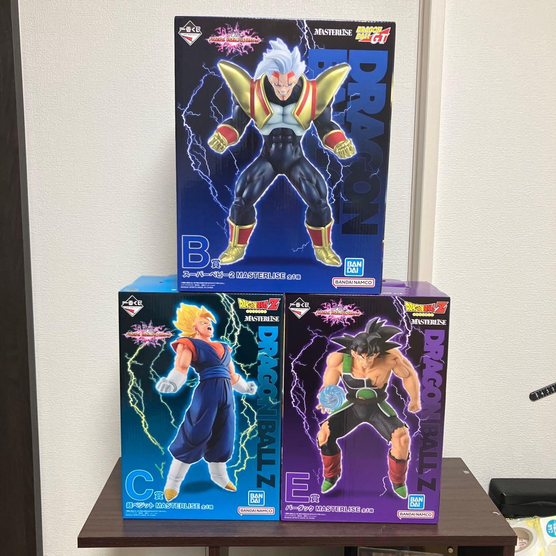 プロレスフィギュア wwe フィギュア ルナ vs セイブル 激レア品