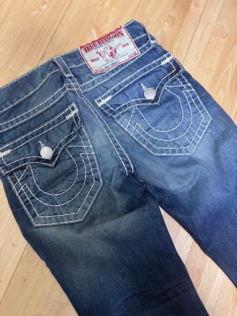 TRUE RELIGION JOEY SUPER T 28フレアデニム io着用