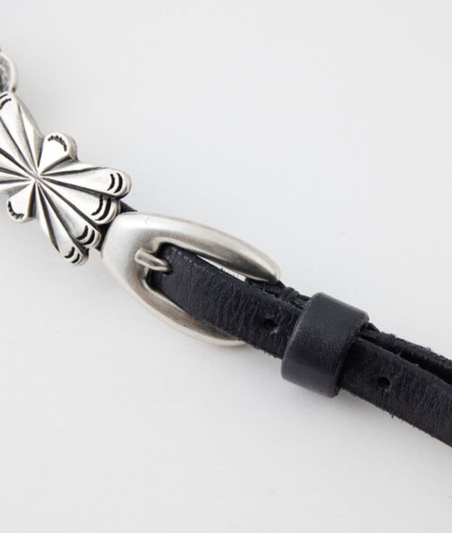 「Puntovita」コンチョ細ベルト ブラック