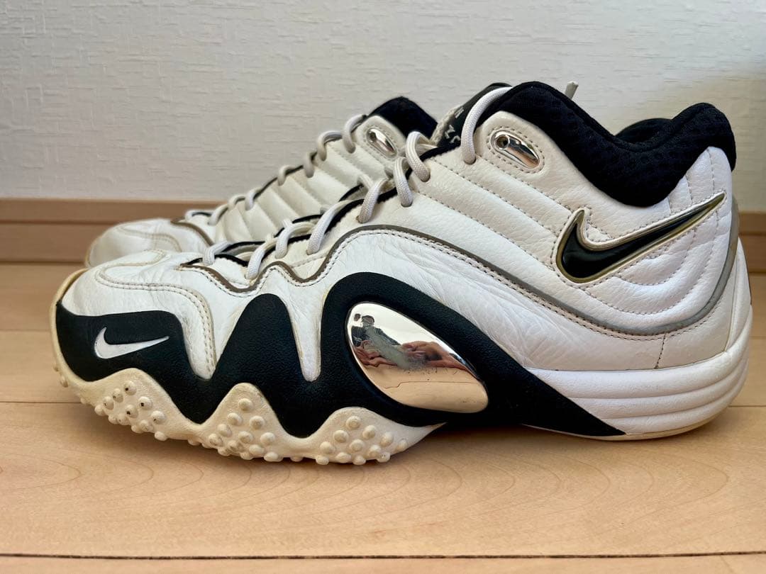 Nike バスケットボールシューズ ホワイト/ブラック