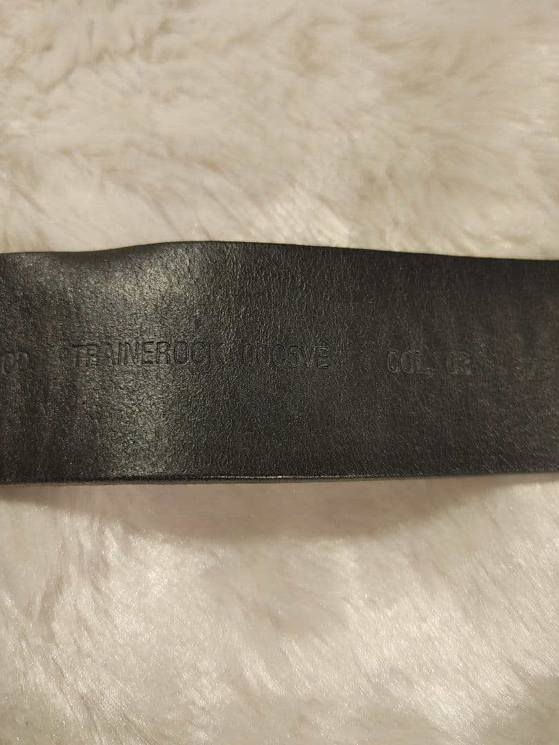 ★レア商品★ イタリア製 DIESEL 装飾的バックル 黒レザーベルト