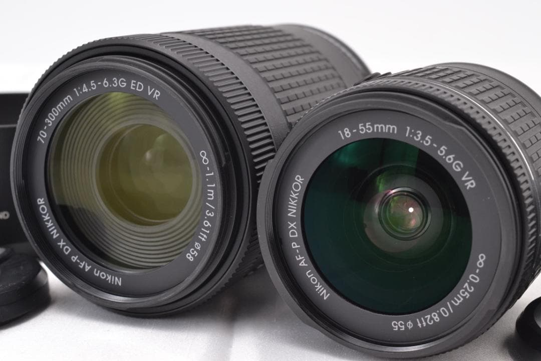 ■ 美品 ■ ニコン　Nikon D5600 ダブルズームキット 元箱付