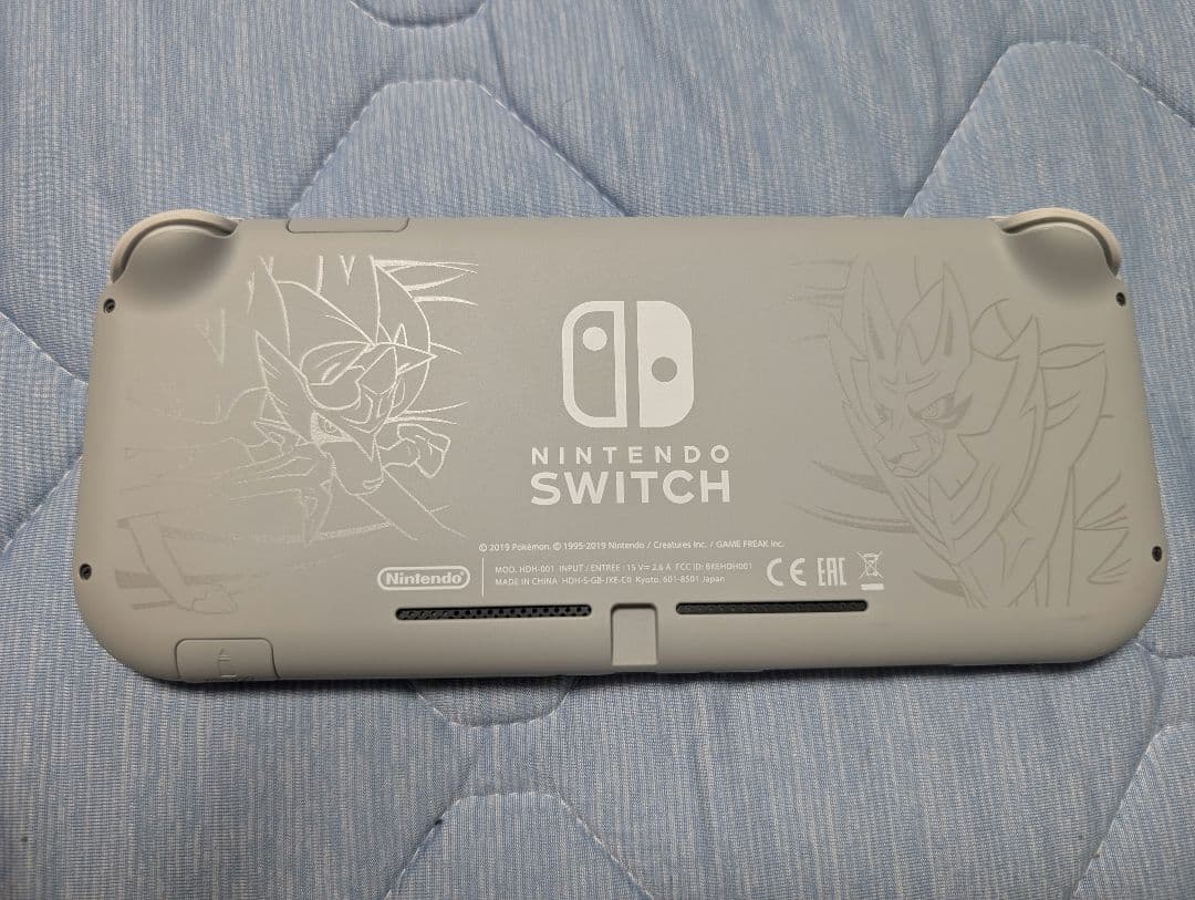 Nintendo Switch Lite　ザシアン・ザマゼンタ