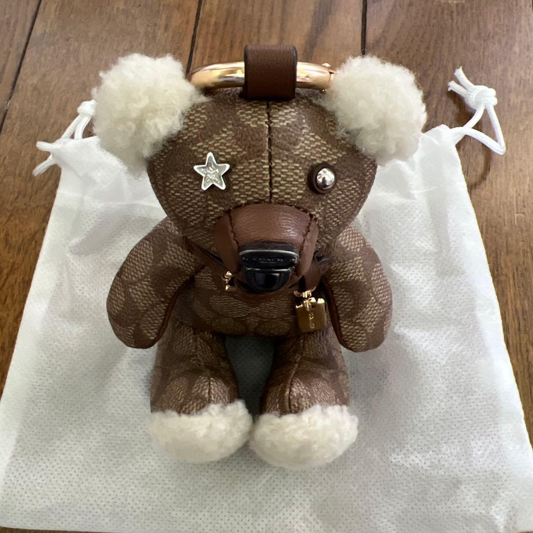 COACH クマ型キーホルダー　チャーム