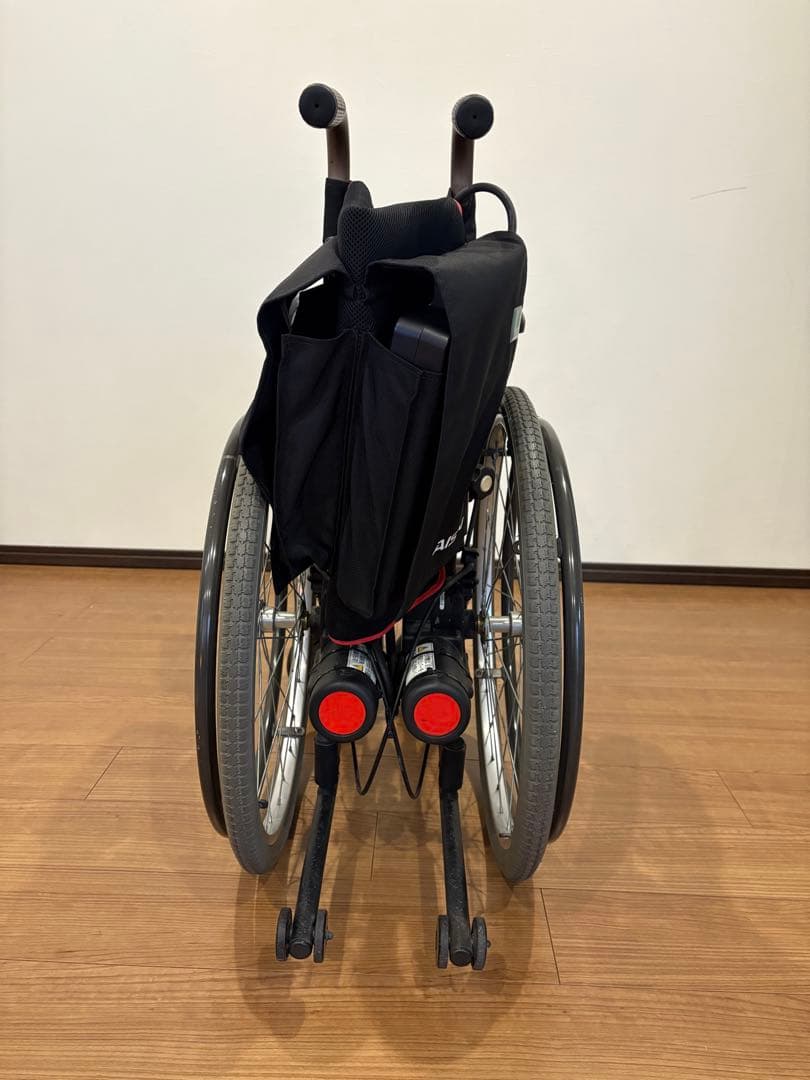 ドアノブ様専用。AISIN. 中古電動車椅子