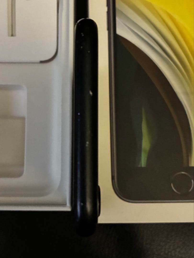 iPhone SE2　64GB　ブラックSIMロック解除済