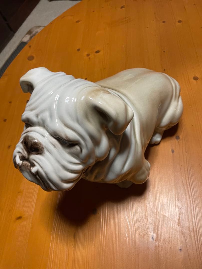 イタリア製　作家　犬　フレブル　ブルドッグ　犬の置物　陶器