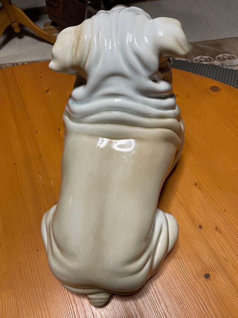 イタリア製　作家　犬　フレブル　ブルドッグ　犬の置物　陶器