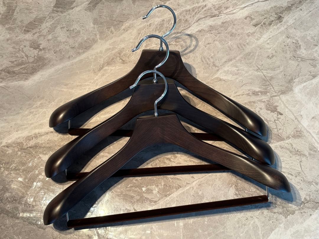 ⬛︎新品⬛︎3本セット ナカタハンガー AUT-05 スーツハンガー - メルカリ