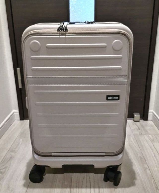 美品　OLTIMO　キャスターロック　TSA フロントオープン　機内持ち込み