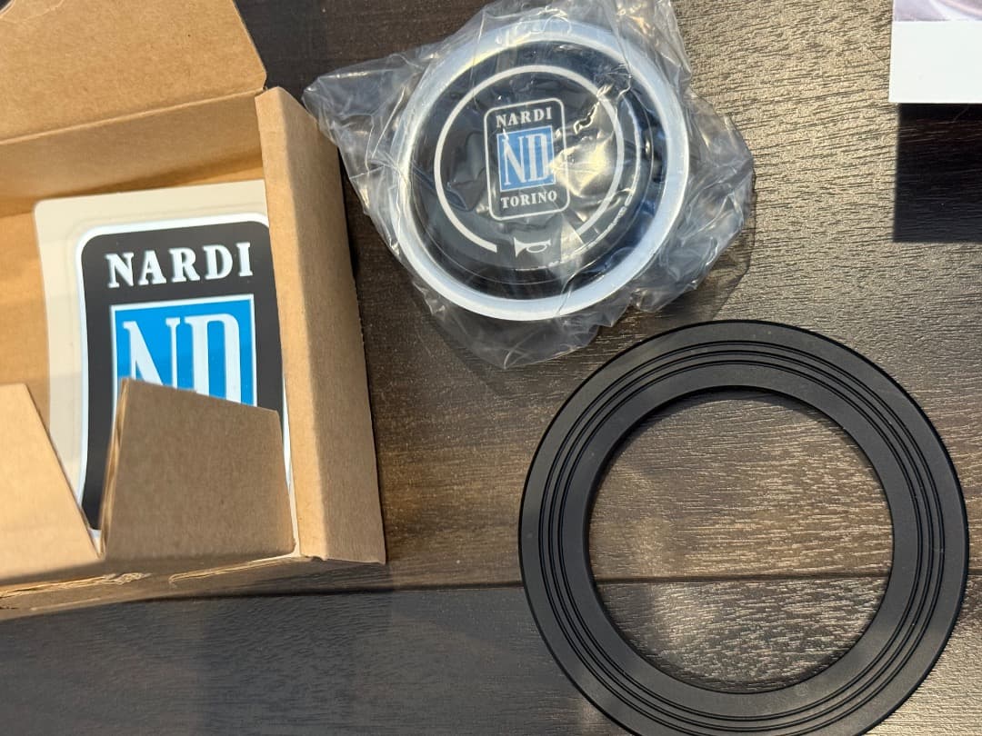 NARDI クラシック　WOOD　正規品 ウッド/ブラックスポーク N122