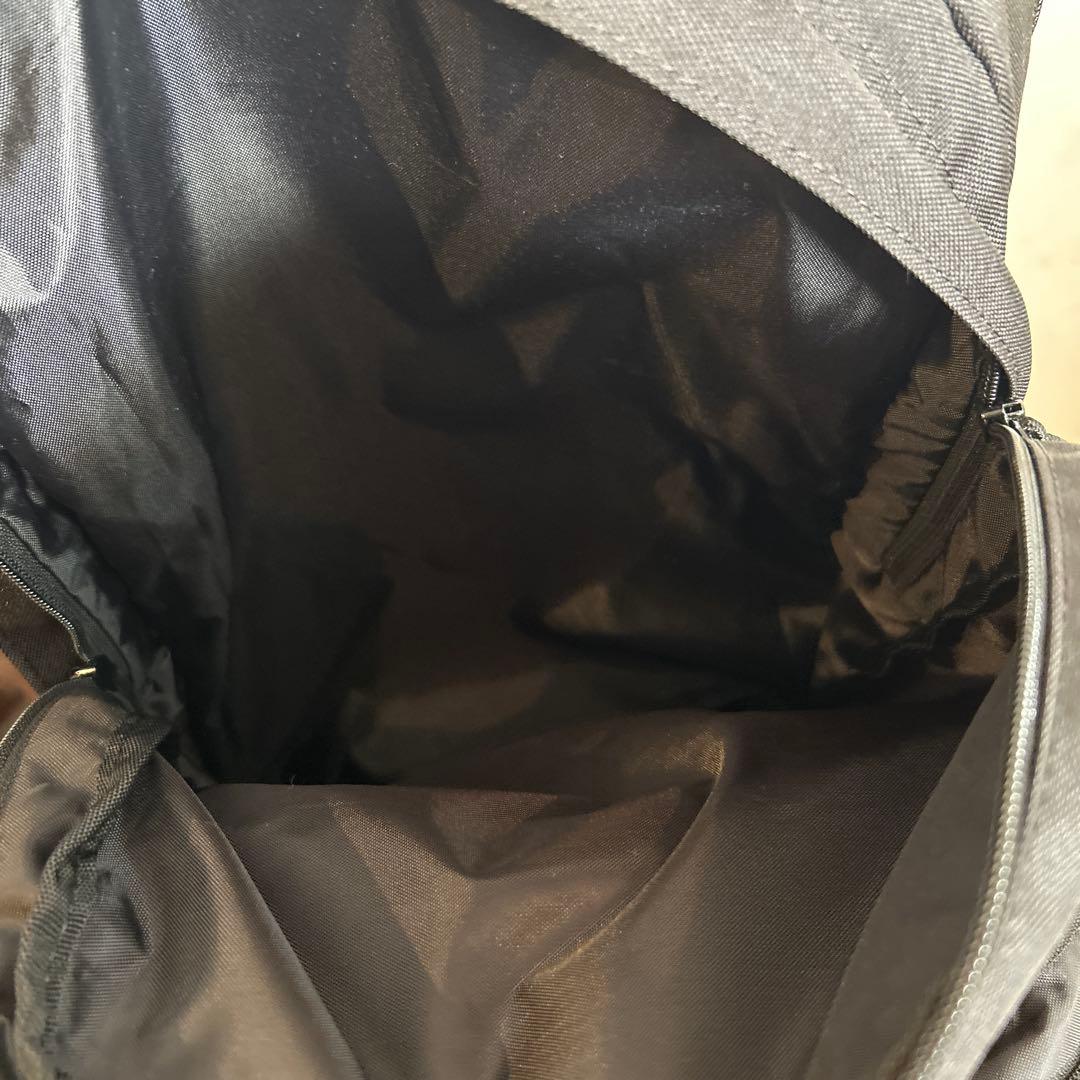 美品　ニューエラリュック　NEW ERA バッグ　バックパック　シンプル　丈夫
