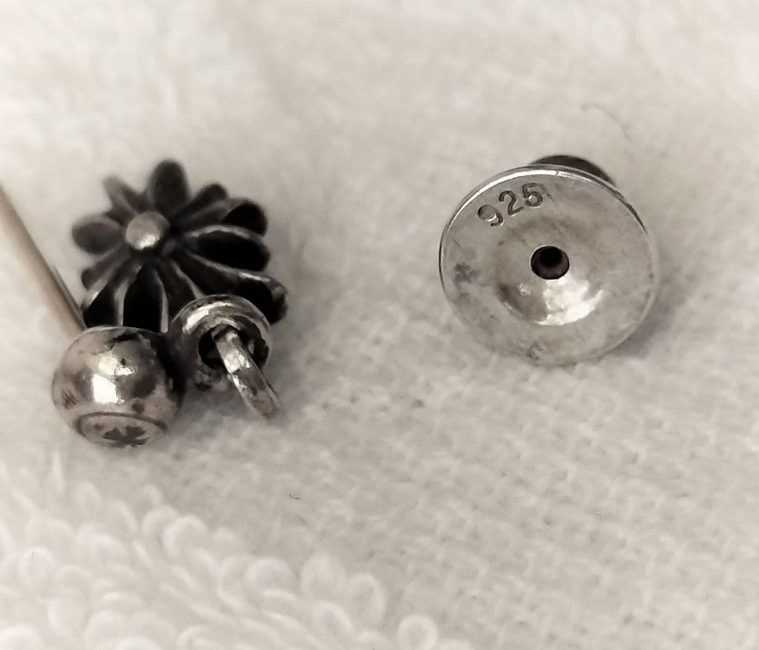 Chrome HeartsTiny E タイニーE ドロップ ピアス シルバー