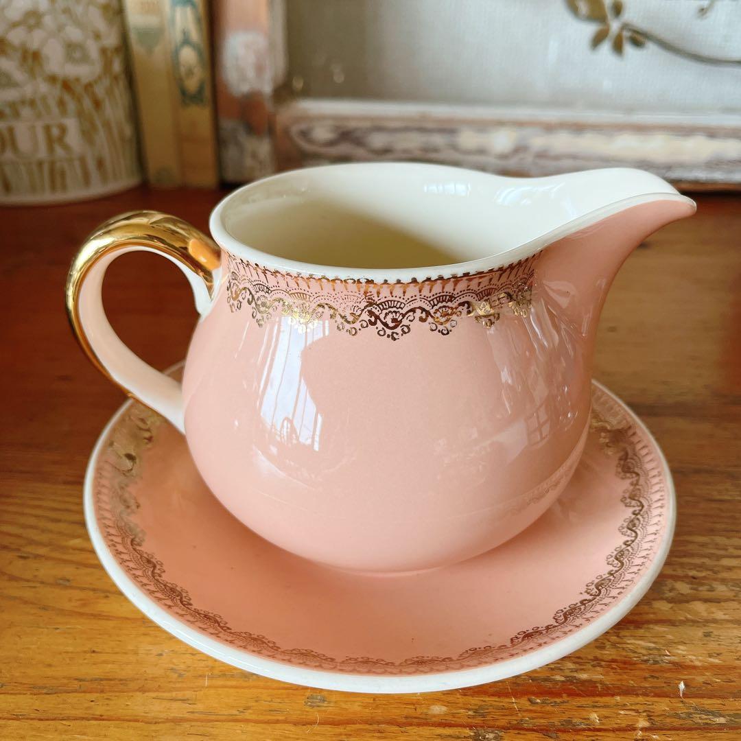 kanako ビレロイボッホ　可愛いベビーピンクのソースポット