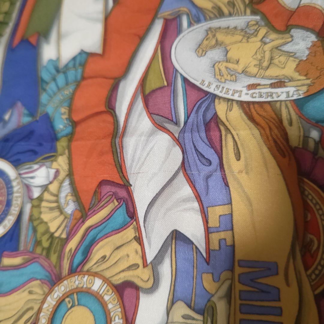 GUCCI 勲章リボンデザイン シルクスカーフ 大判